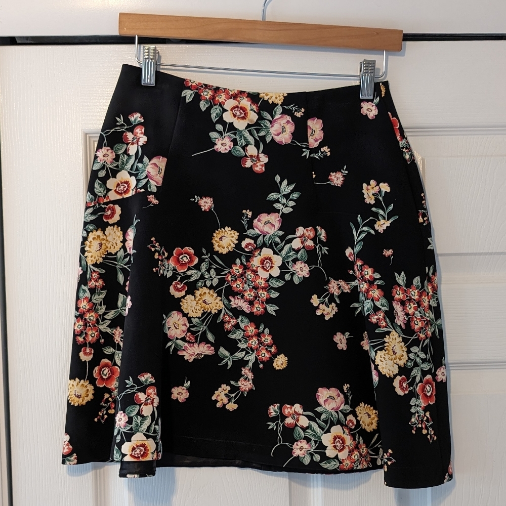 Cue Australia Floral Mini Skirt